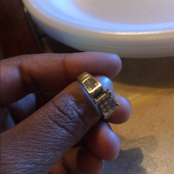 Ring - Picture 2 of 4